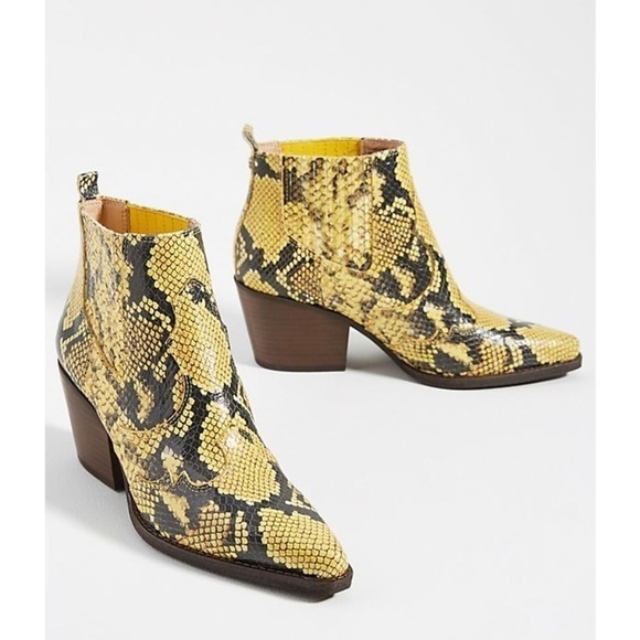Sam Edelman Winona Snake Print Western Bootie 8.5 - Picture 1 of 15
